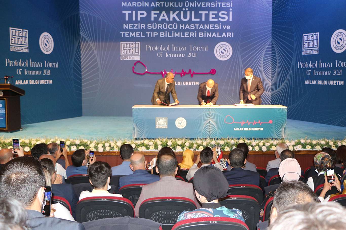 Mardin’de tıp fakültesi binalarının yapımı için imzalar atıldı